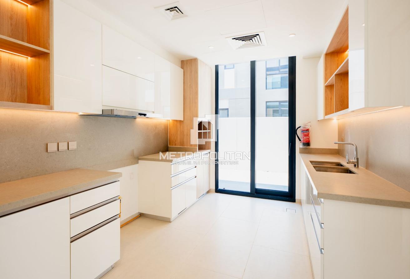 Prime 5 Beds Villa | Gated Community | Type B1 photo 9
