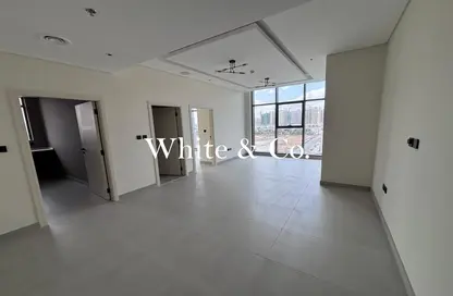 شقة - غرفة نوم - 2 حمامات للايجار في بي جي وان - الفرجان - دبي