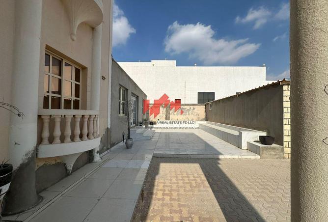 53576255 - صورة العقار 2