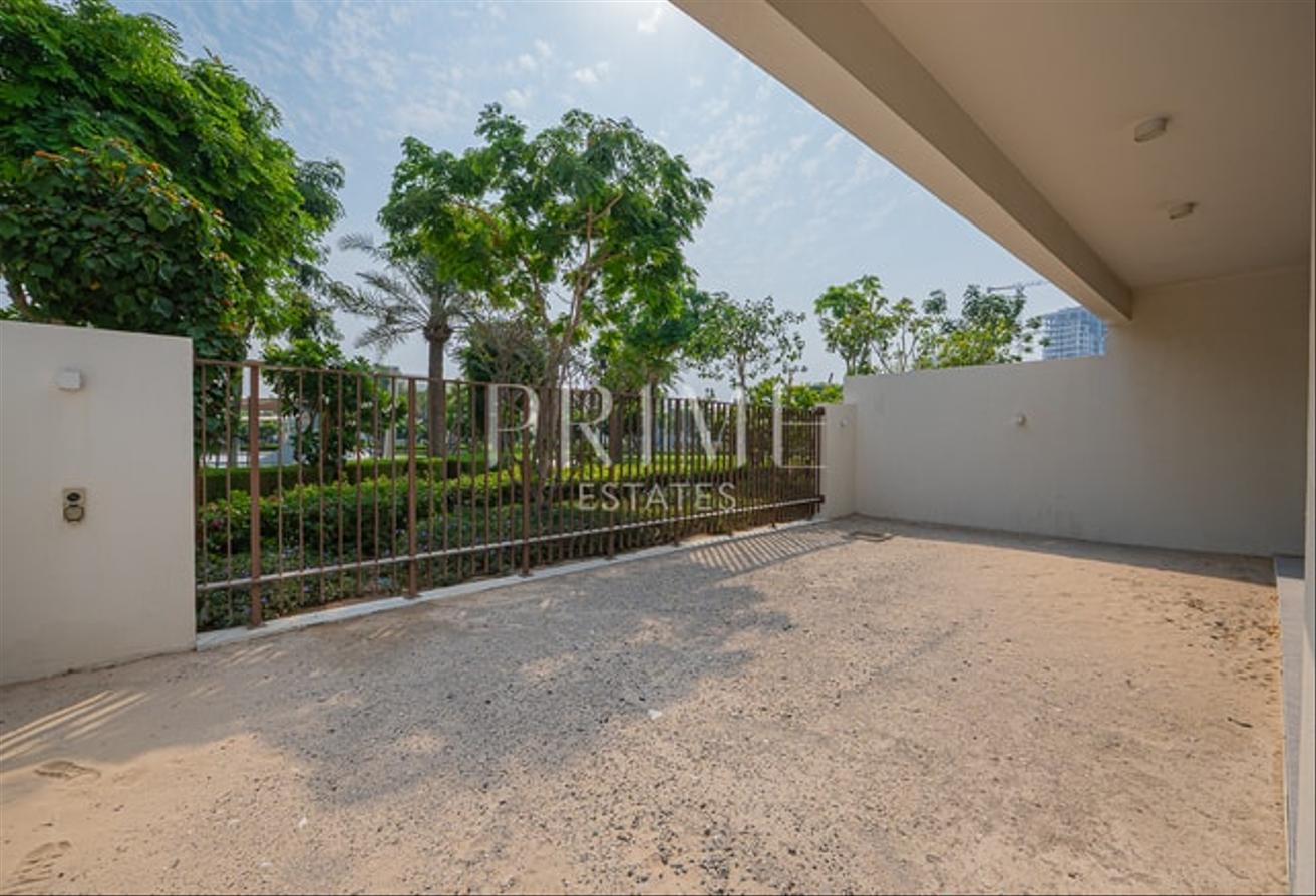 Elegant 4BR Villa | Maid's Room | Family Home photo 9