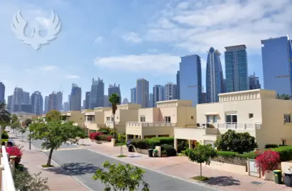 Villa - 4 Bedrooms - 5 Bathrooms for sale in Meadows 9 - Meadows - Dubai