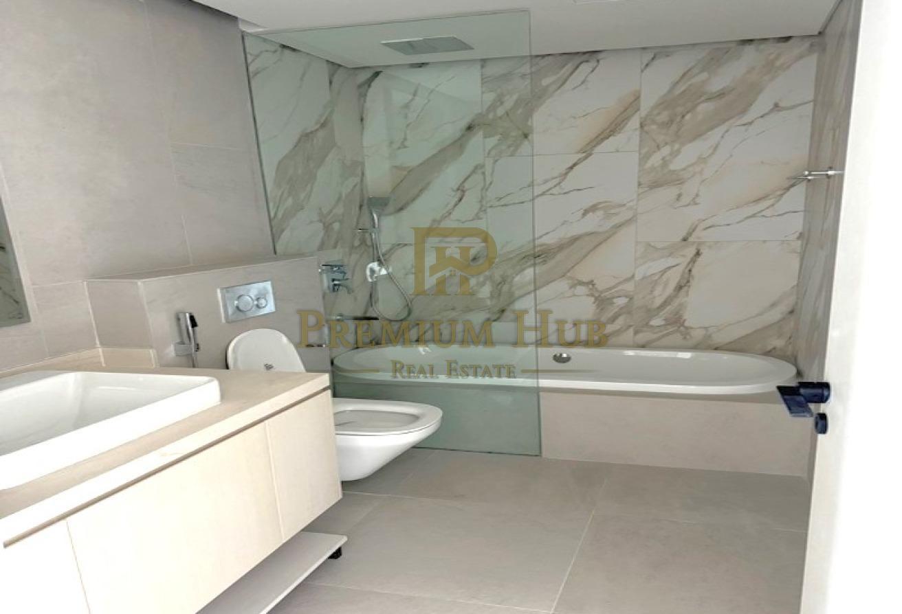 Large Studio | Marina View | Semi Furnished photo 12