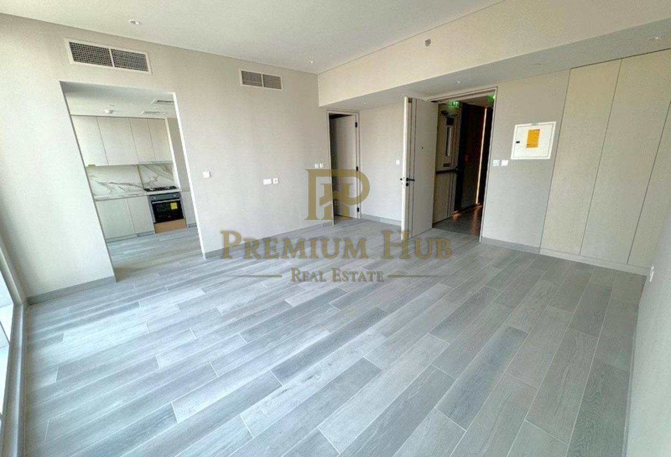 Large Studio | Marina View | Semi Furnished photo 11