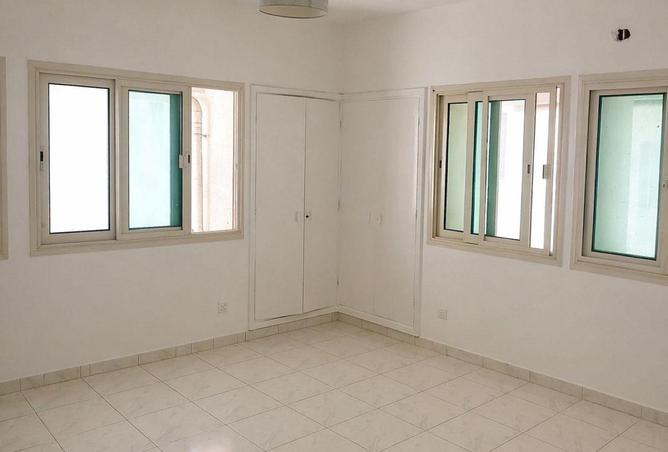 80702711 - Property Image 3