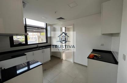 Townhouse - 3 - 4 for sale in Nasma Residence - Al Tai - Sharjah