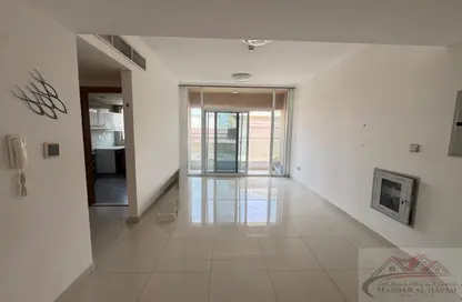 Apartment - 1 Bedroom - 2 Bathrooms for rent in Muweileh Community - Muwaileh Commercial - Sharjah