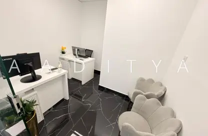 مكتب - غرفة نوم - 1 حمام للايجار في فاطمه محمد احمد بن سليمان - الرفاعة - بر دبي - دبي