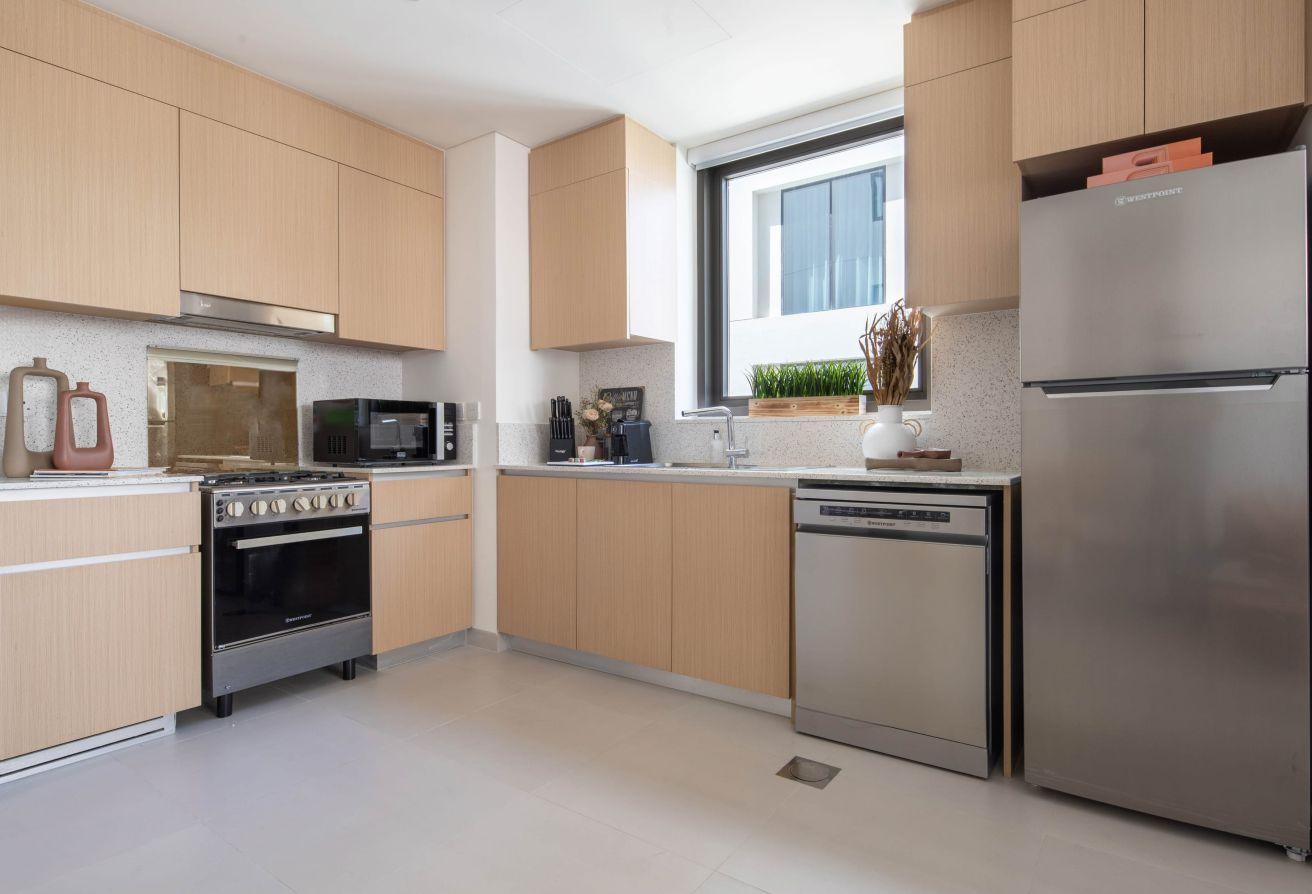 Premium 1-BR Apartment | Bayshore at Creek Beach photo 6