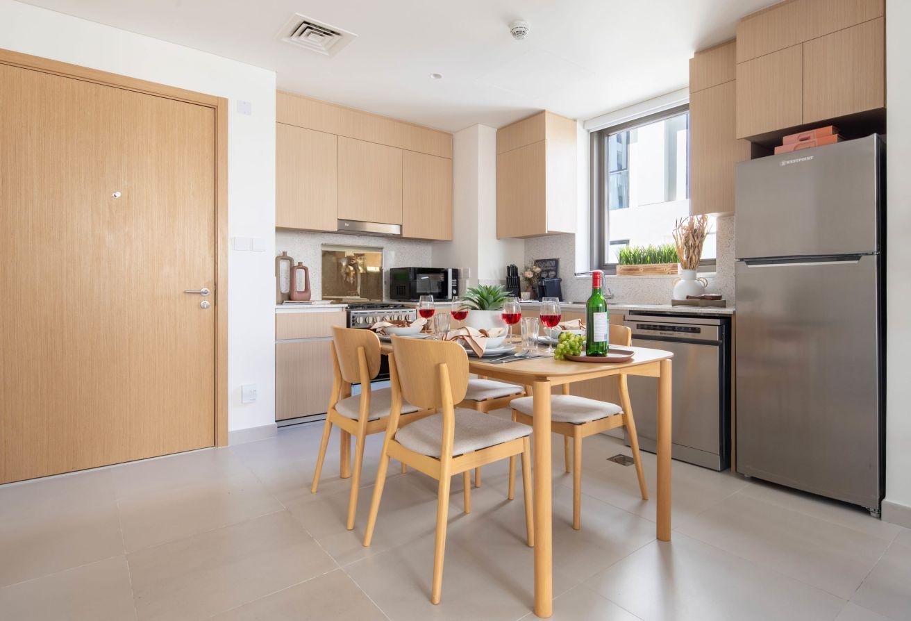 Premium 1-BR Apartment | Bayshore at Creek Beach photo 5