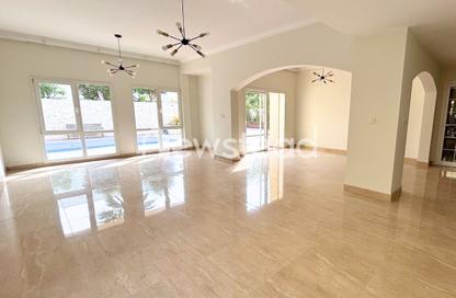 Villa - 5 Bedrooms - 5 Bathrooms for rent in Meadows 2 - Meadows - Dubai