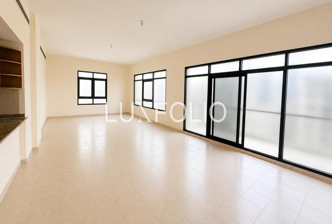 94442163 - Property Image 2