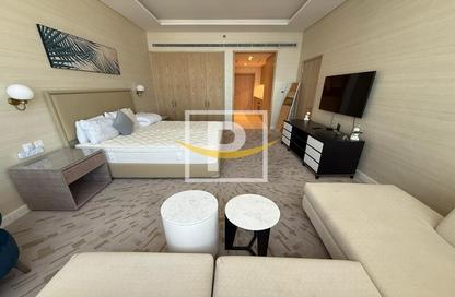 Apartment - Studio - 1 Bathroom for rent in The Palm Tower - Palm Jumeirah - Dubai