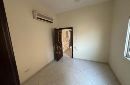 Office Space - Studio - 1 Bathroom for rent in Al Murar - Deira - Dubai