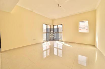 Duplex - 3 Bedrooms - 5 Bathrooms for rent in Spanish Tower - Dubai Sports City - Dubai