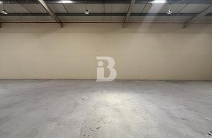 Warehouse - Studio for rent in Dubai Investment Park 1 (DIP 1) - Dubai Investment Park (DIP) - Dubai