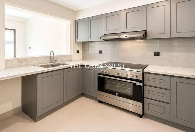127009200 - Property Image 2