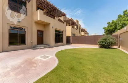 Villa - 4 Bedrooms - 5 Bathrooms for rent in Jumeirah 3 Villas - Jumeirah 3 - Jumeirah - Dubai