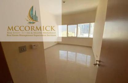 Apartment - 3 Bedrooms - 3 Bathrooms for rent in Al Barsha 1 - Al Barsha - Dubai