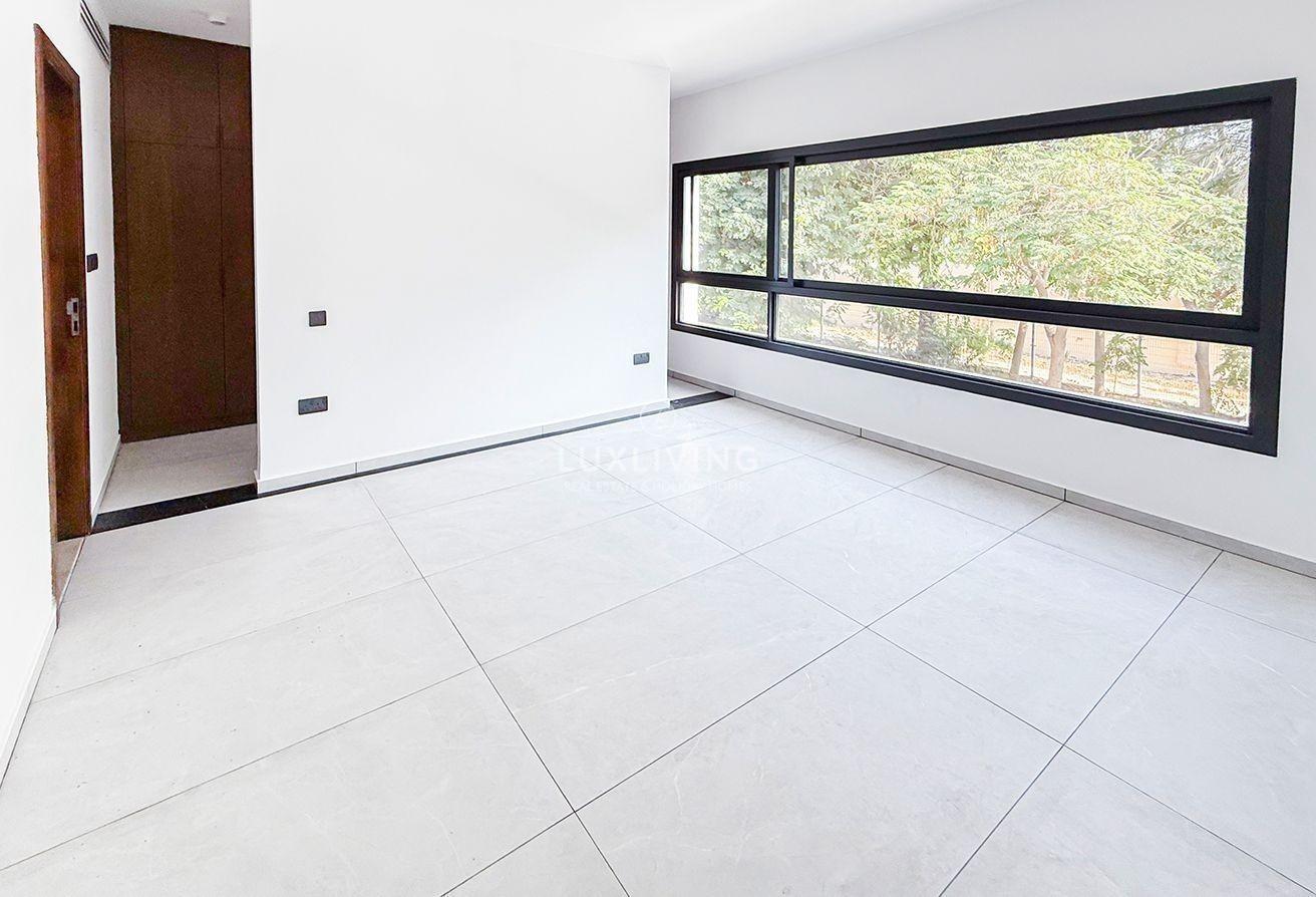 Upgraded | Private Garden | Vacant photo 26