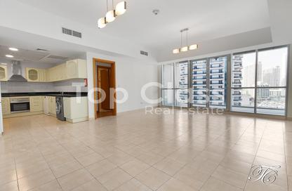 Apartment - 2 Bedrooms - 4 Bathrooms for rent in The Waves Tower B - The Waves - Dubai Marina - Dubai