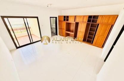 Villa - 3 Bedrooms - 3 Bathrooms for rent in Jumeirah 1 Villas - Jumeirah 1 - Jumeirah - Dubai Villa - 3 Bedrooms - 3 Bathrooms for rent in Jumeirah 1 Villas - Jumeirah 1 - Jumeirah - Dubai