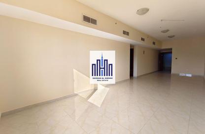Apartment - 2 Bedrooms - 2 Bathrooms for rent in Muwailih Building - Muwaileh - Sharjah