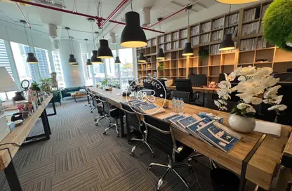 مكتب - استوديو للايجار في برج بارك لين - الخليج التجاري - دبي
