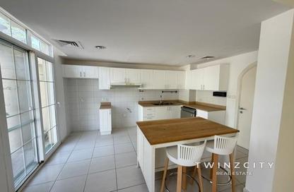 Villa - 2 Bedrooms - 2 Bathrooms for rent in Springs 2 - The Springs - Dubai Villa - 2 Bedrooms - 2 Bathrooms for rent in Springs 2 - The Springs - Dubai