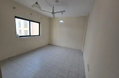 شقة - 2 غرف نوم - 3 حمامات للايجار في الند - القاسمية - الشارقة