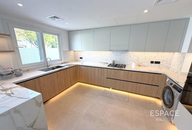 136090898 - Property Image 2