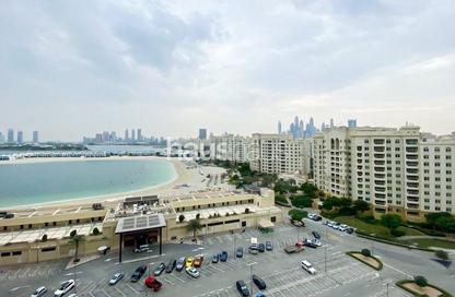 Apartment - 3 Bedrooms - 4 Bathrooms for rent in Sapphire - Tiara Residences - Palm Jumeirah - Dubai