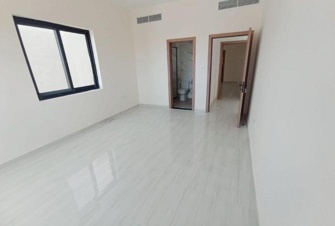 75402015 - Property Image 2