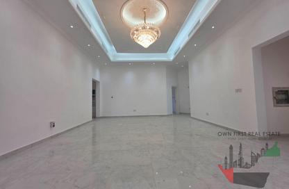 Villa - 5 - 7 for rent in Al Aweer 1 - Al Aweer - Dubai Villa - 5 - 7 for rent in Al Aweer 1 - Al Aweer - Dubai