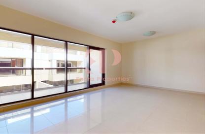 Townhouse - 3 - 4 for rent in Arenco Villas - District 14 - Jumeirah Village Circle - Dubai