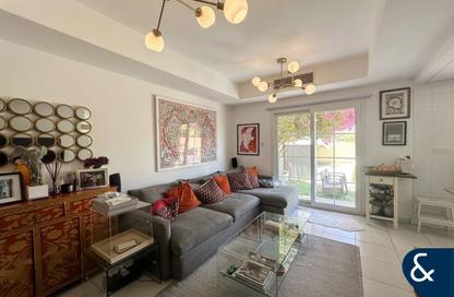 Villa - 2 Bedrooms - 3 Bathrooms for rent in Springs 10 - The Springs - Dubai Villa - 2 Bedrooms - 3 Bathrooms for rent in Springs 10 - The Springs - Dubai