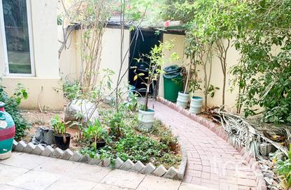 Villa - 3 Bedrooms - 4 Bathrooms for rent in Springs 10 - The Springs - Dubai