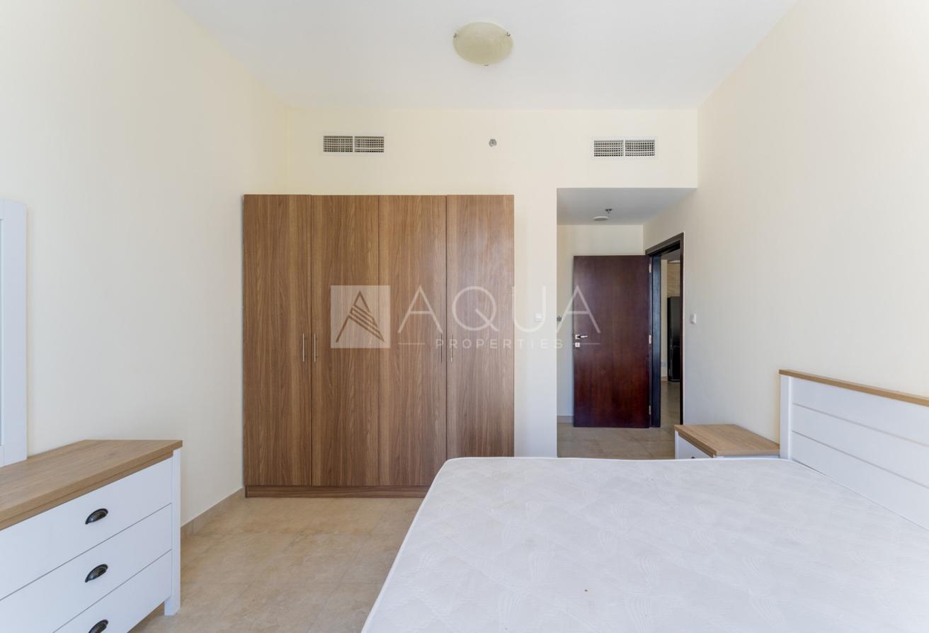 Exclusive | 1 Bed | Furnished | Lake View photo 11