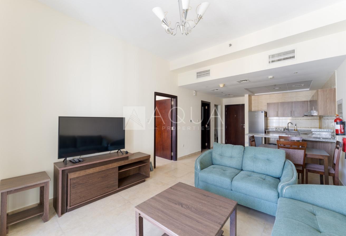 Exclusive | 1 Bed | Furnished | Lake View photo 8