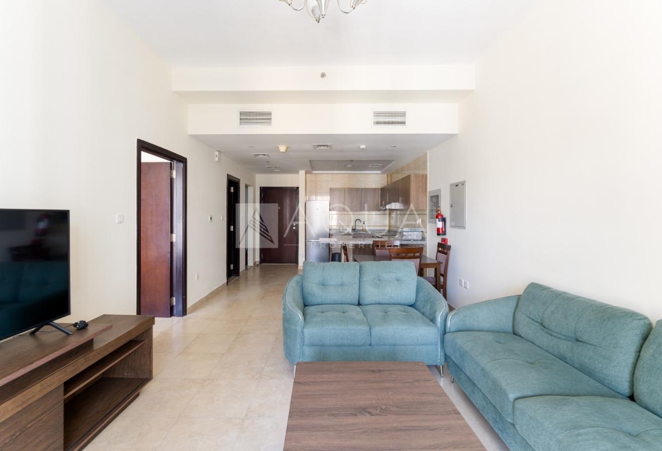 Exclusive | 1 Bed | Furnished | Lake View photo 7