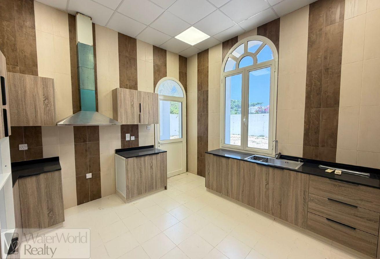 Ready To Move | Huge Villa | Unfurnished 6 BR photo 15