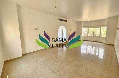 Villa - 4 - 4 for rent in Jumeirah 3 Villas - Jumeirah 3 - Jumeirah - Dubai
