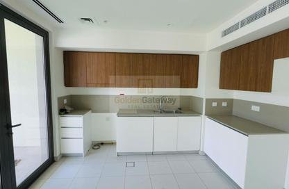 Villa - 3 - 4 for rent in Parkside 1 - Emaar South - Dubai South (Dubai World Central) - Dubai Villa - 3 - 4 for rent in Parkside 1 - Emaar South - Dubai South (Dubai World Central) - Dubai