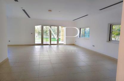 Villa - 3 Bedrooms - 4 Bathrooms for rent in Jumeirah Park - Dubai
