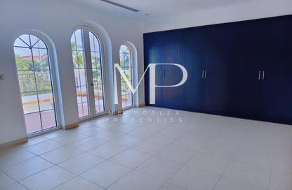 Villa - 3 Bedrooms - 4 Bathrooms for rent in Jumeirah Park - Dubai