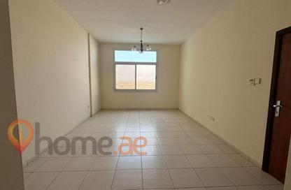 Apartment - 1 - 2 for rent in University View Block B - University View - Dubai Silicon Oasis - Dubai