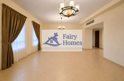 Apartment - 2 Bedrooms - 3 Bathrooms for rent in Shakespeare Circus 3 - Shakespeare Circus - Motor City - Dubai