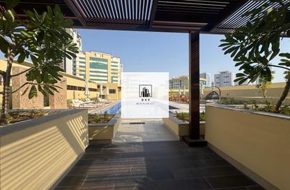Apartment - 4 Bedrooms - 6 Bathrooms for rent in Riviera Tower - Al Majaz 3 - Al Majaz - Sharjah
