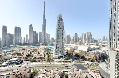 Apartment - 2 Bedrooms - 2 Bathrooms for rent in Burj Royale - Downtown Dubai - Dubai