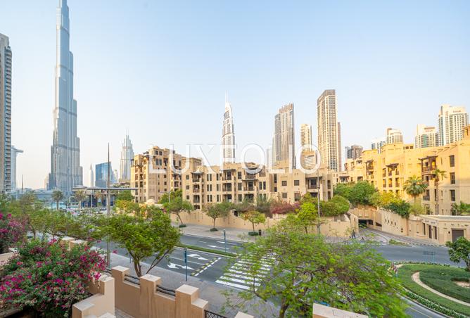Burj Khalifa View | Spacious Layout | Vacant