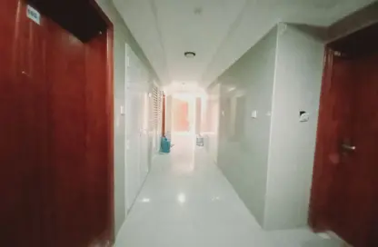 شقة - 1 حمام للايجار في طريق فاير ستاشن - مويلح - الشارقة